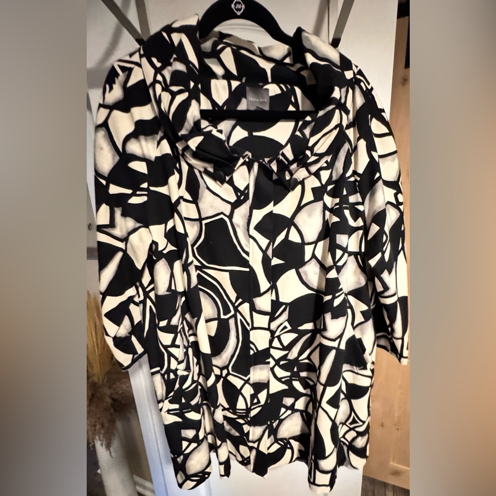 NWOT Kristin Davis Geometric Jacket